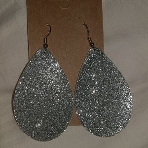 🎉FINAL PRICE🎉 Glitter teardrop earrings